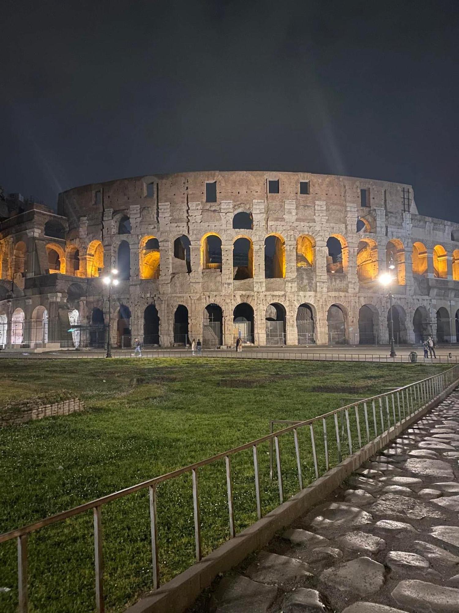 Colosseo Mon Amour روما المظهر الخارجي الصورة